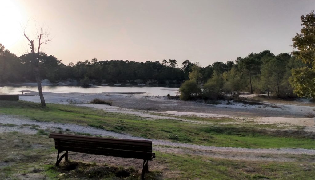 Photo prise en fin de journée aux abords du Lac Bleu le 8 octobre 2022.