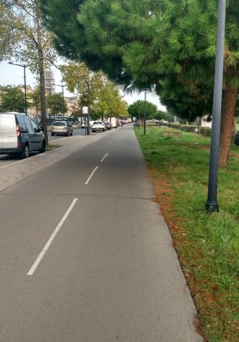 Photo prise le 20 septembre 2024 sur la piste cyclable des quais.