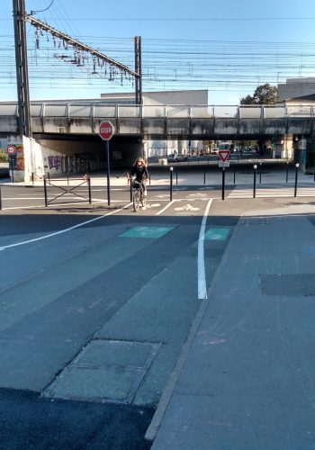 Sur le quai de Paludate, au point de départ de cette randonnée à vélo vers Hostens